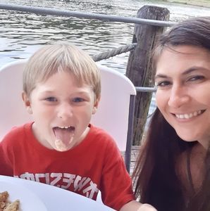 Meet your Posher, Jennifer